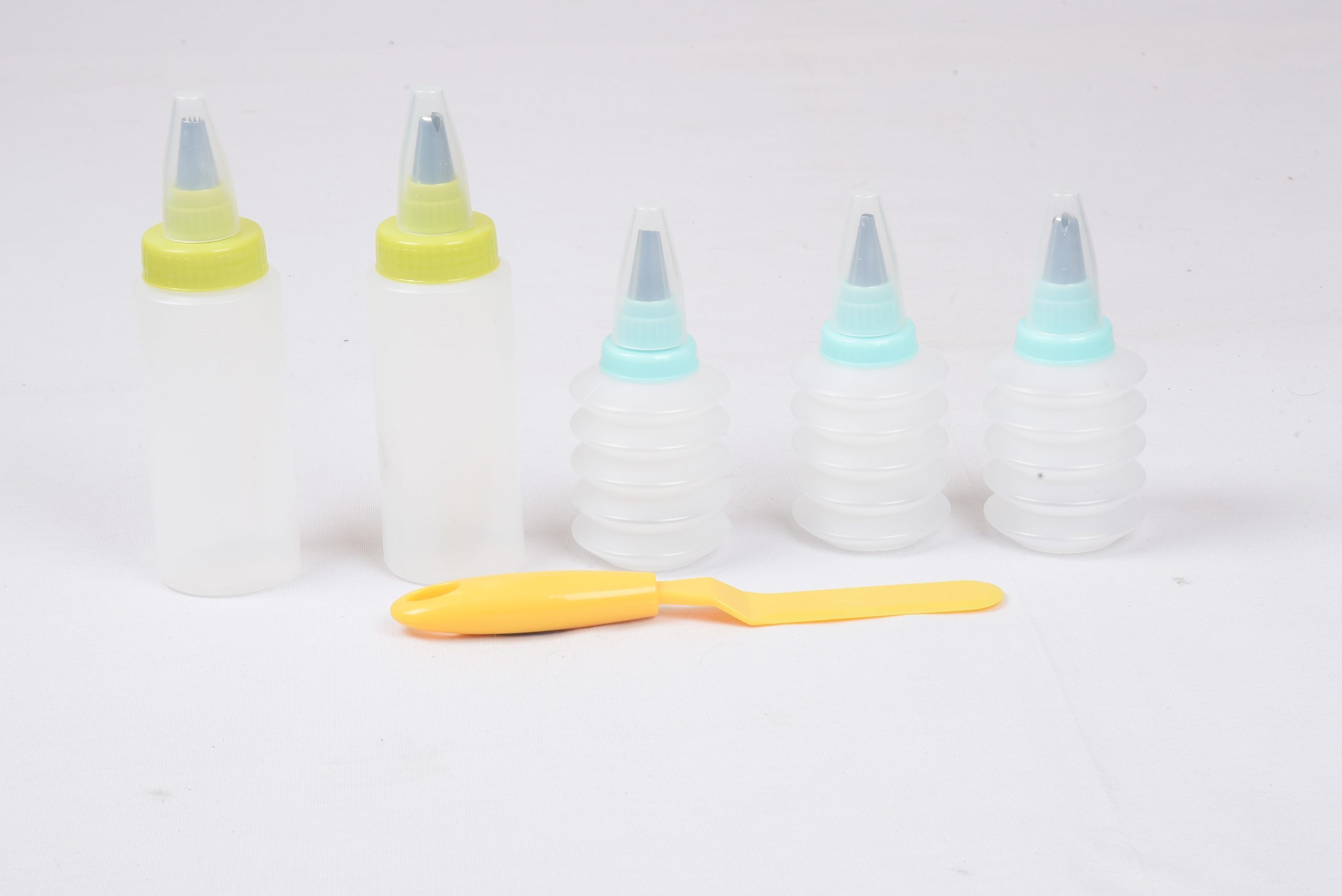 Cupcake and Cookie Decorating Set - Image 3